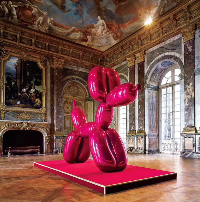 Jeff Koons, Balloon Dog (Magenta), 1994–2006, high chromium stainless steel with transparent colored coating. Installation view, Château de Versailles, France, 2008–2009.