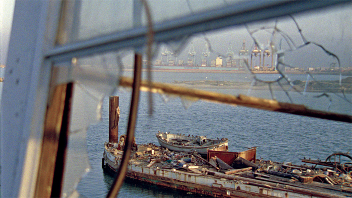 Noël Burch and Allan Sekula, The Forgotten Space, 2010, digital video, color and black-and-white, sound, 110 minutes. Photo: Doc Eye Films.