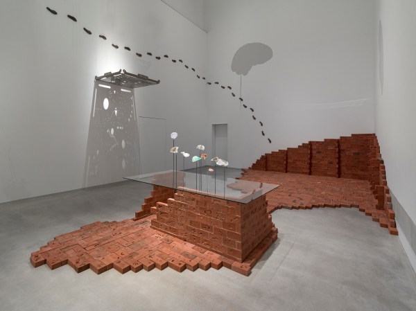 Installation view of Mariechen Danz's edge out.
