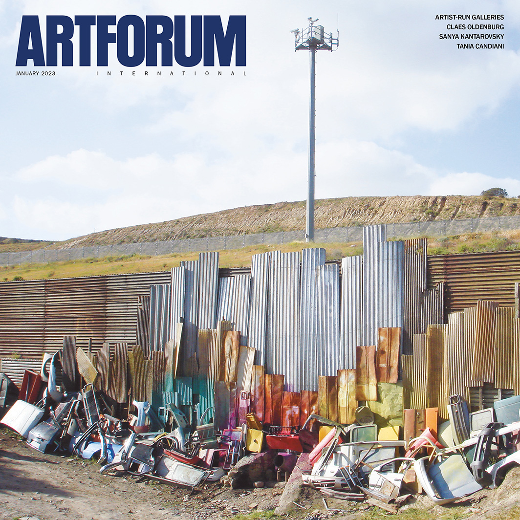 Tania Candiani, Cierre Libertad (Securing Libertad), 2008, mixed-media, found materials, United States/Mexico border fence. Installation view, Tijuana, Mexico. From the series “Reinterpretación del paisaje” (Reinterpretation of the Landscape), 2008.