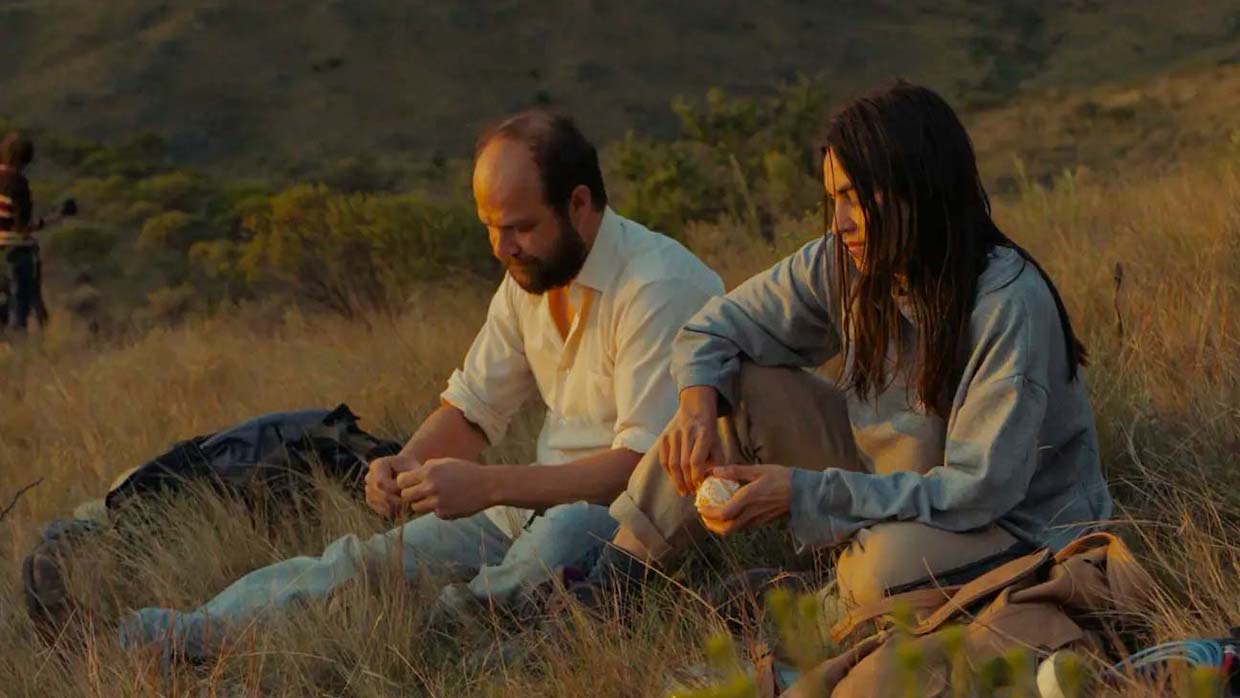Rodrigo Moreno, The Delinquents, color, sound, 180 minutes. Morán and Norma (Daniel Elías and Margarita Molfino).